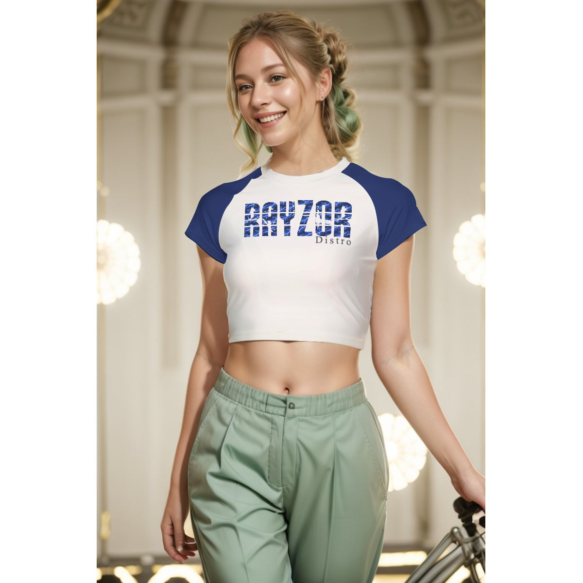 Rayzor Merch Women's Raglan Cropped T-shirt